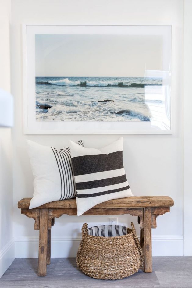 How to Create a Seaside Atmosphere in the Entrance
