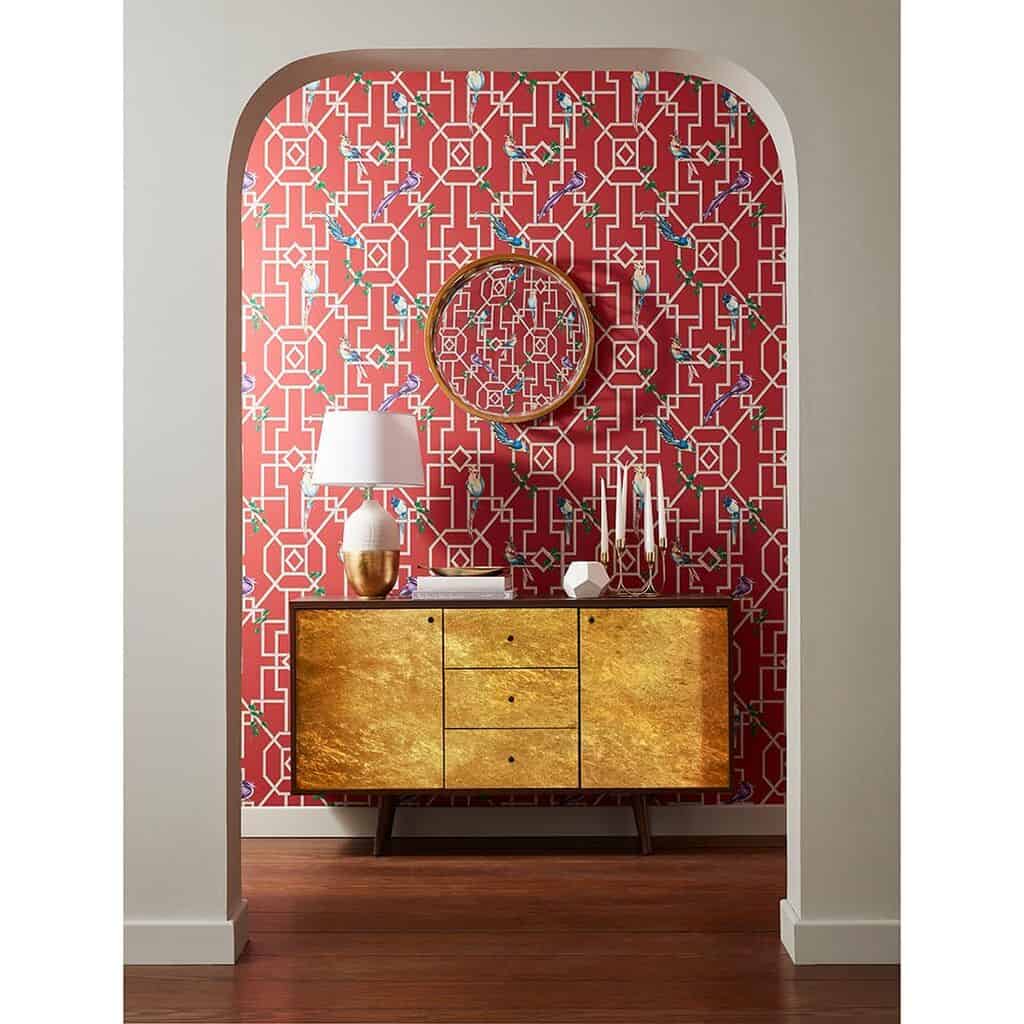 6 Patterned Wallpapers to Decorate the Entrance