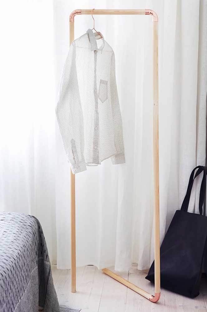 What are the Advantages of Having a Clothes Rack in Your Room? What are the Advantages of Having a Clothes Rack in Your Room?