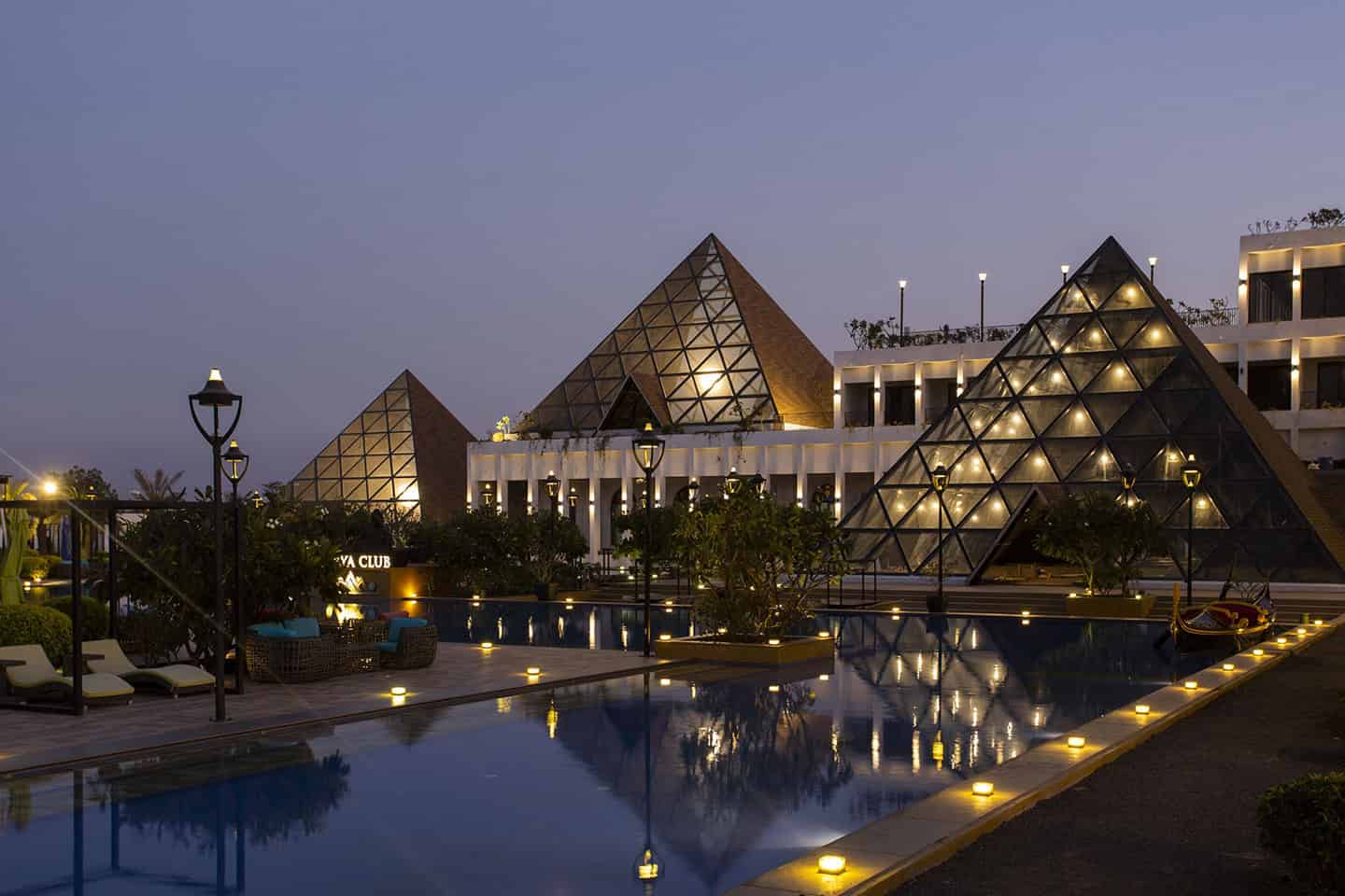 Aarya Club by Ishwar Gehi Architect in Rajkot, India Aarya Club by Ishwar Gehi Architect in Rajkot, India