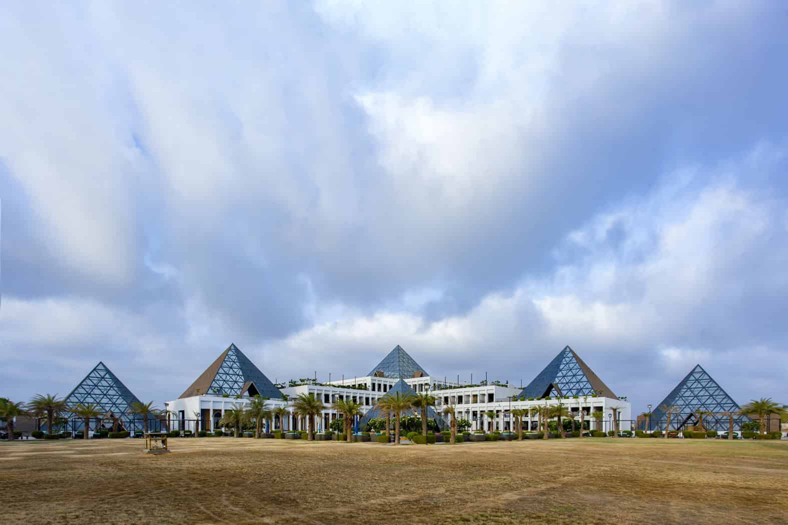 Aarya Club by Ishwar Gehi Architect in Rajkot, India Aarya Club by Ishwar Gehi Architect in Rajkot, India