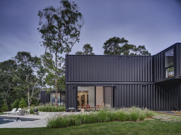 Amagansett Modular House by MB Architecture in Amagansett, New York