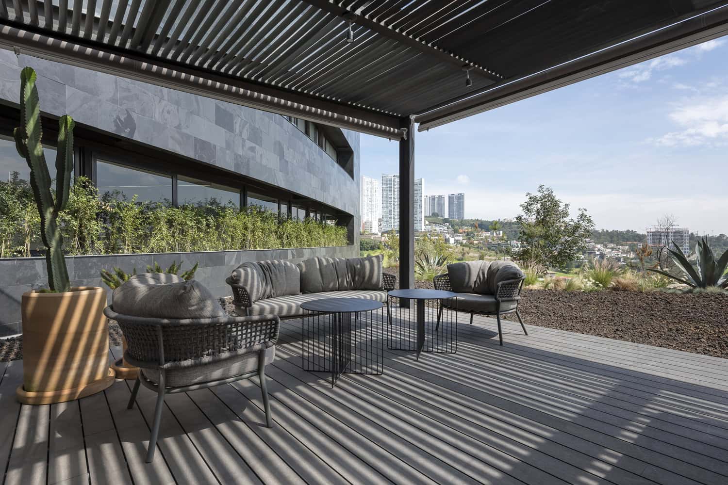 Canto House by Studio 91 in Naucalpan de Juarez, Mexico Canto House by Studio 91 in Naucalpan de Juarez, Mexico