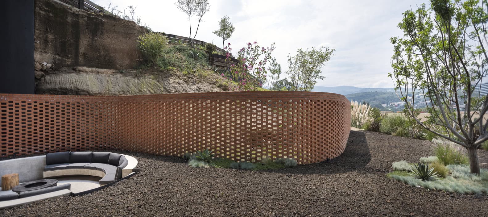 Canto House by Studio 91 in Naucalpan de Juarez, Mexico Canto House by Studio 91 in Naucalpan de Juarez, Mexico