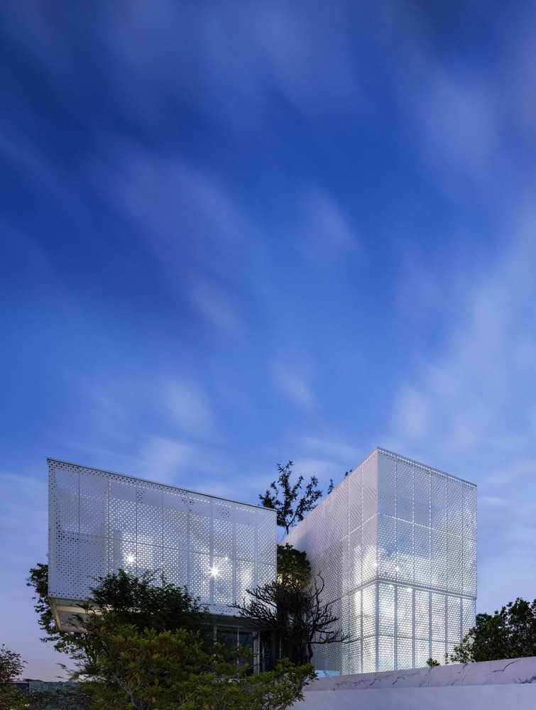 Shade House by Ayutt and Associates Design in Thailand Shade House by Ayutt and Associates Design in Thailand