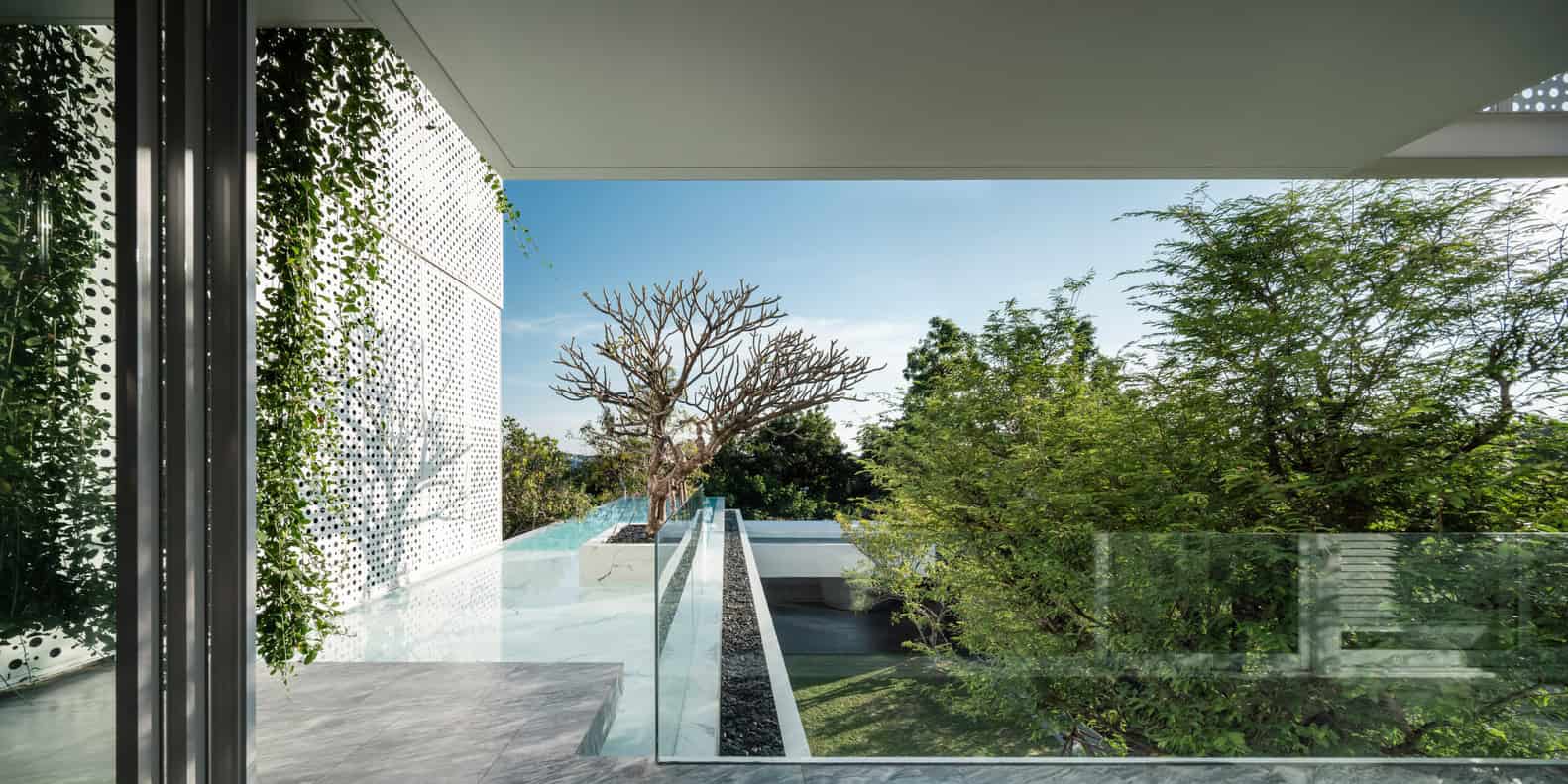 Shade House by Ayutt and Associates Design in Thailand Shade House by Ayutt and Associates Design in Thailand