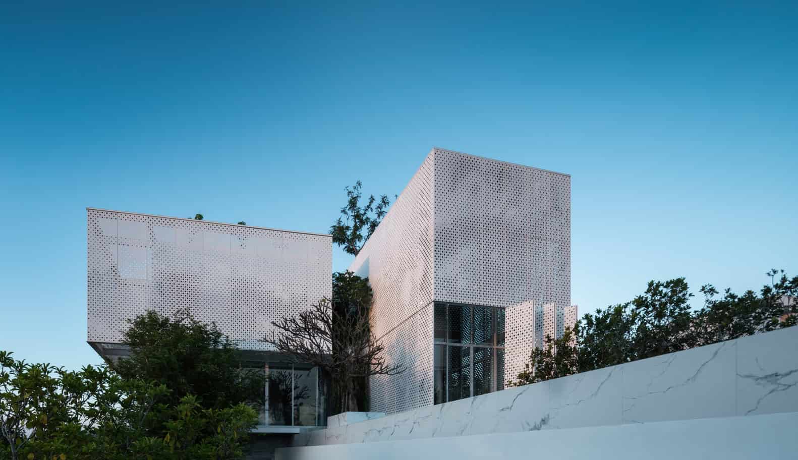 Shade House by Ayutt and Associates Design in Thailand Shade House by Ayutt and Associates Design in Thailand