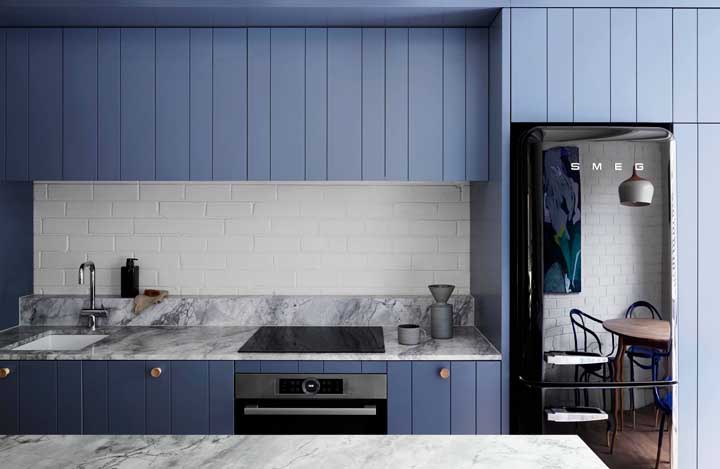 8 Fantastic Black Refrigerators You Will Definitely Want for Your Unique Kitchen