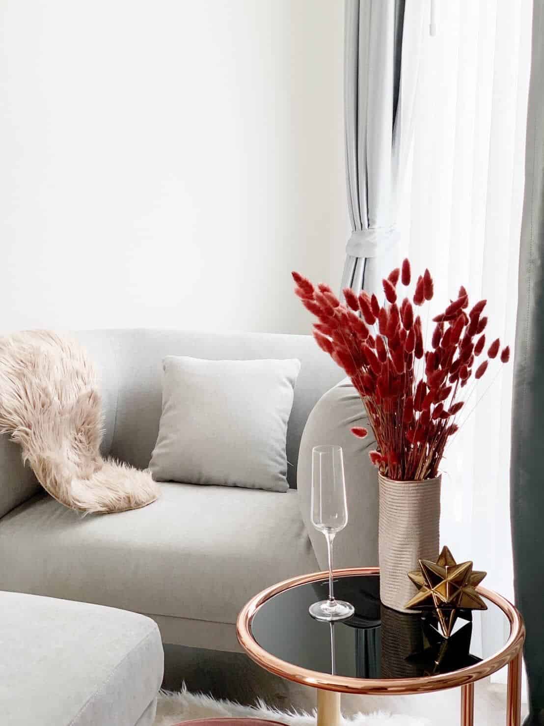 THE WREATH ON THE LIVING ROOM WALL THE WREATH ON THE LIVING ROOM WALL