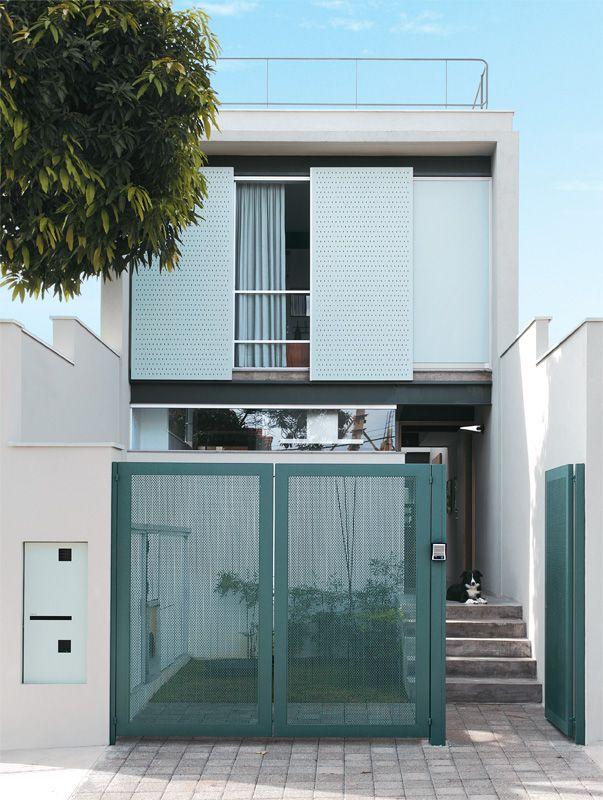 Amazing Narrow House Facades to Help With Your Next Project