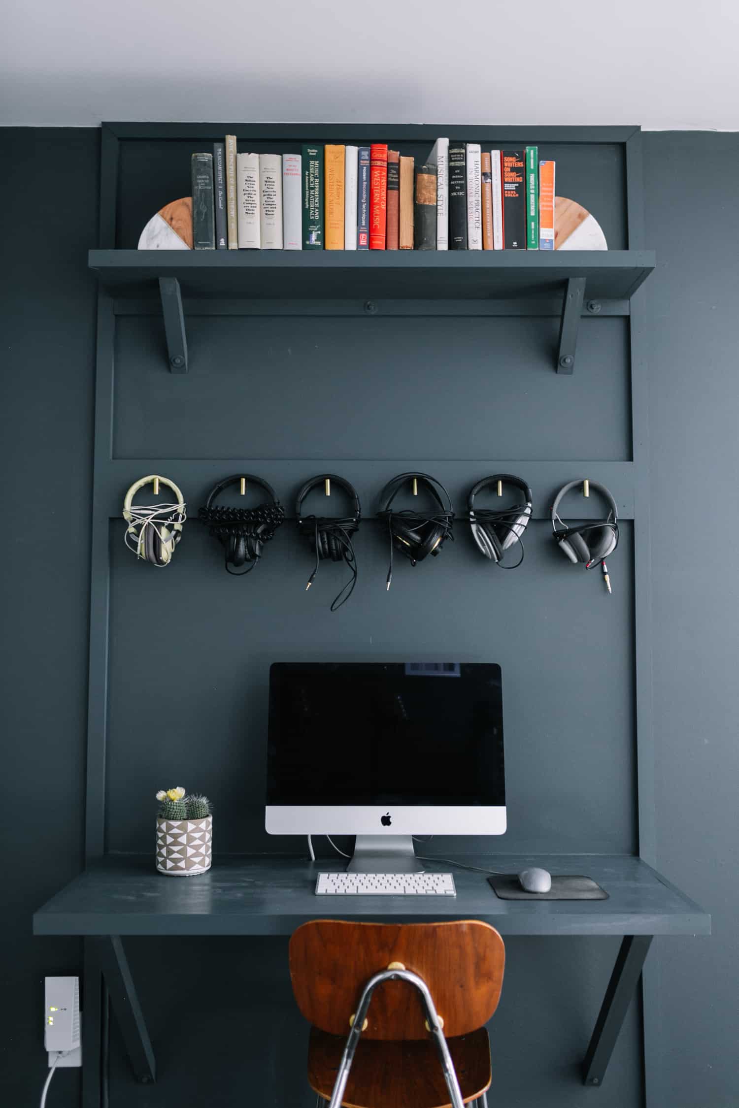 15 Functional DIY Home Office Organization Ideas To Keep Clutter Away