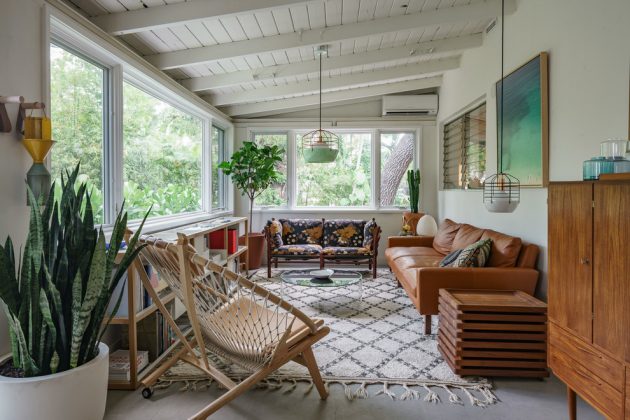 16 Breathtaking Mid-Century Modern Sunroom Designs For Everyday Use