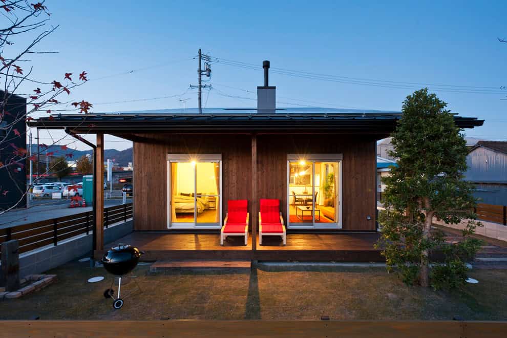 8. Compact Industrial Deck Design 8. Compact Industrial Deck Design