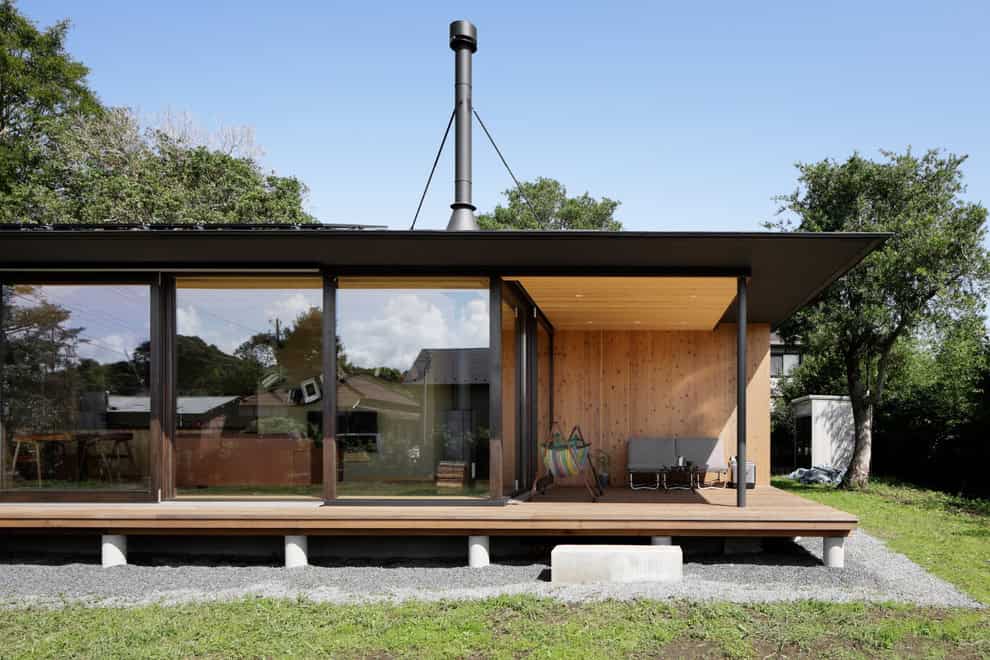 9. Industrial Porch Deck 9. Industrial Porch Deck