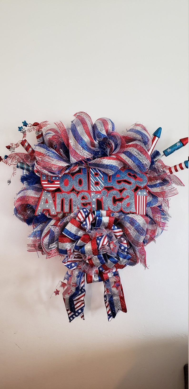 18 Patriotic 4th of July Wreath Designs To Display On Your Front Door