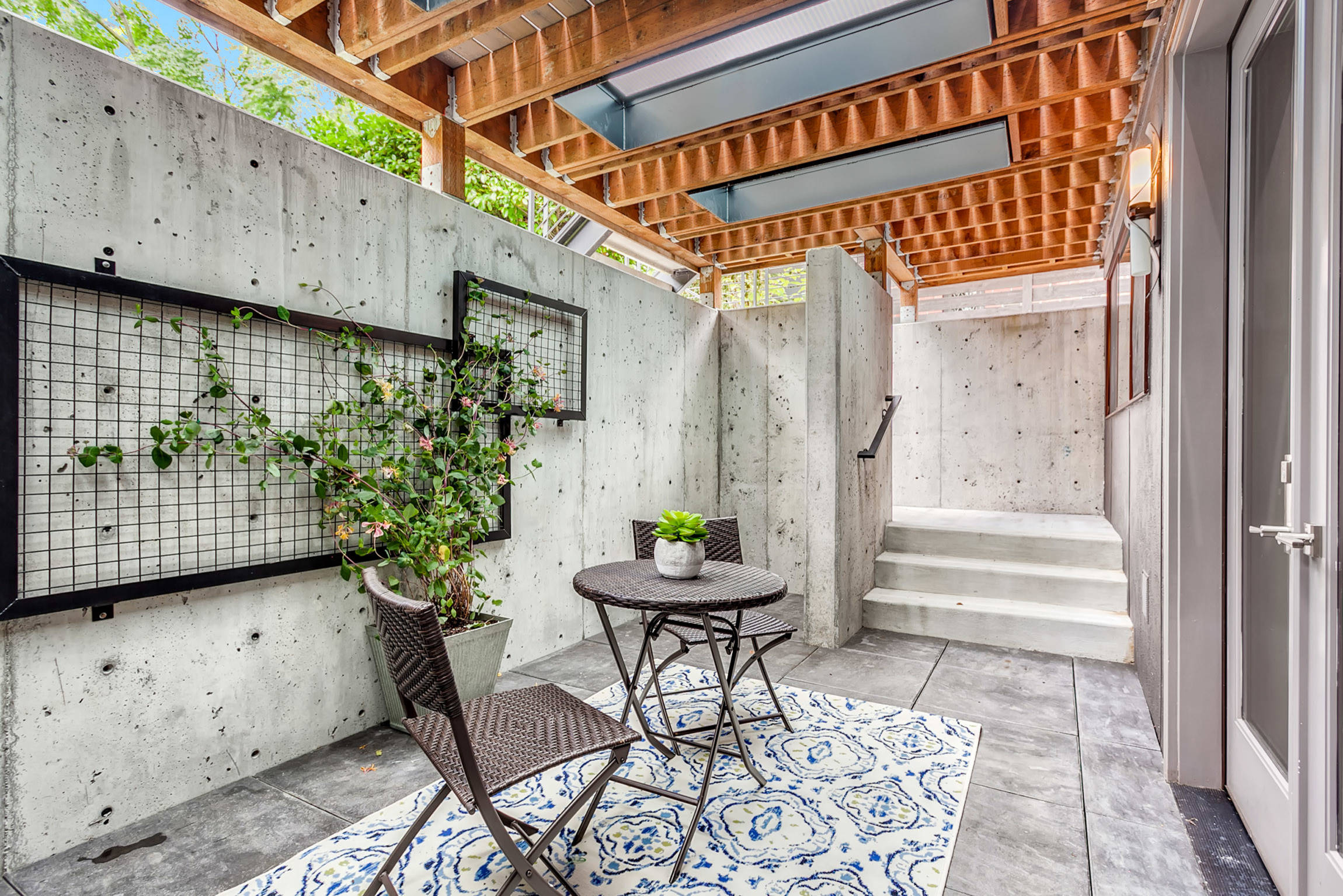 18 Stunning Industrial Patio Designs For The Best Outdoor Season
