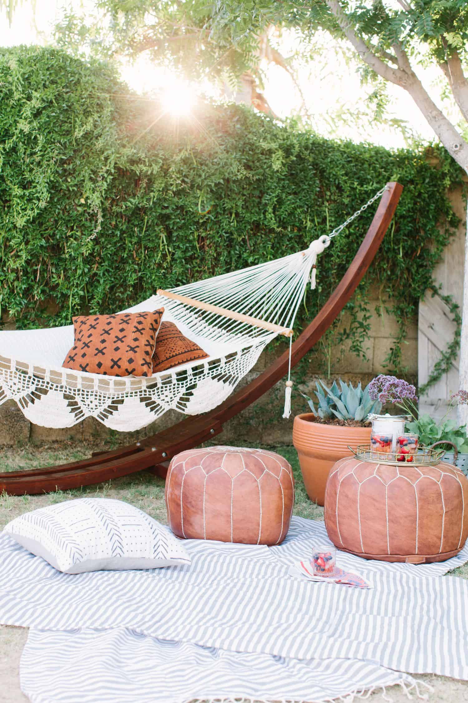 A Hammock for Your Summer Naps is the Ideal Relaxation Piece You Need! A Hammock for Your Summer Naps is the Ideal Relaxation Piece You Need!