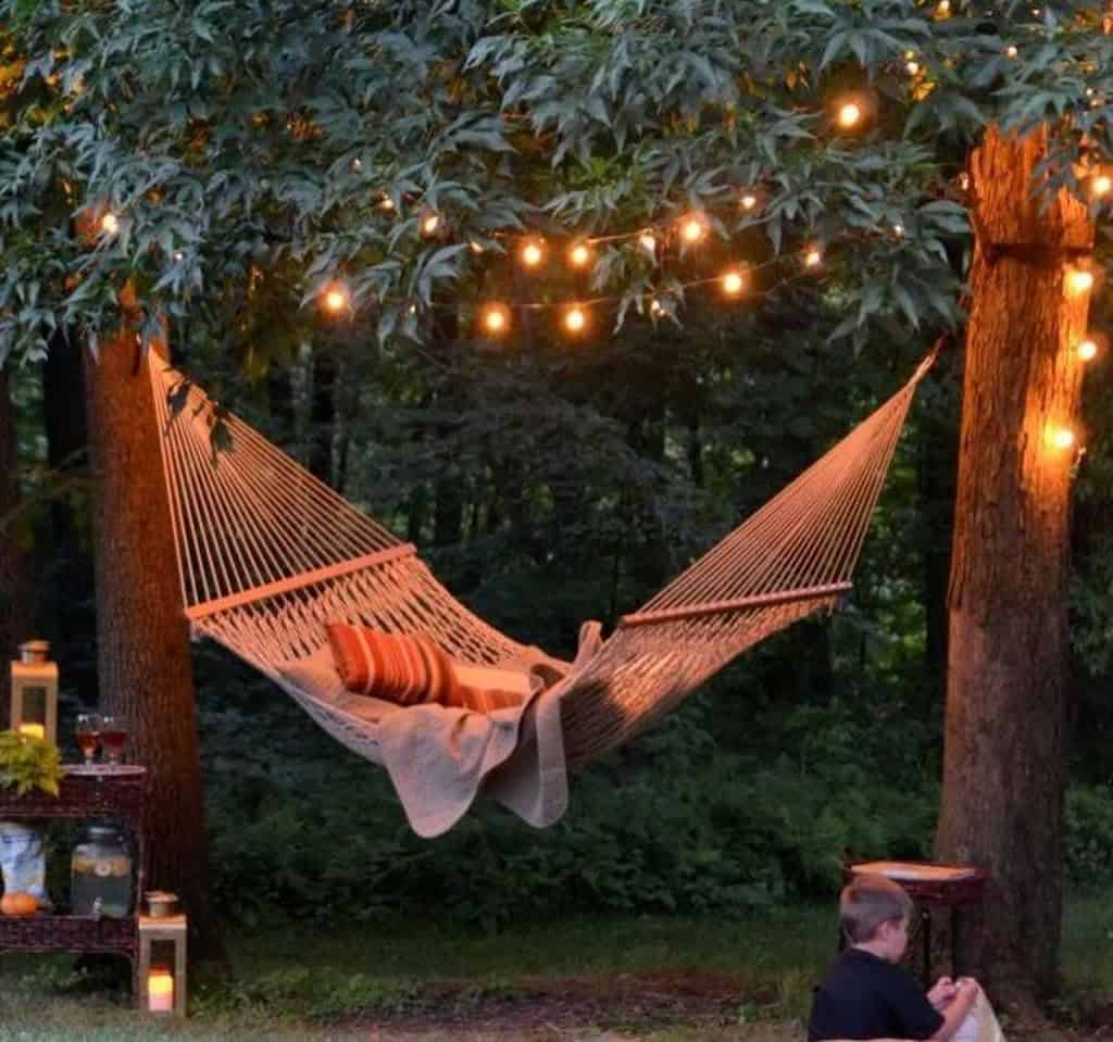 A Hammock for Your Summer Naps is the Ideal Relaxation Piece You Need! A Hammock for Your Summer Naps is the Ideal Relaxation Piece You Need!