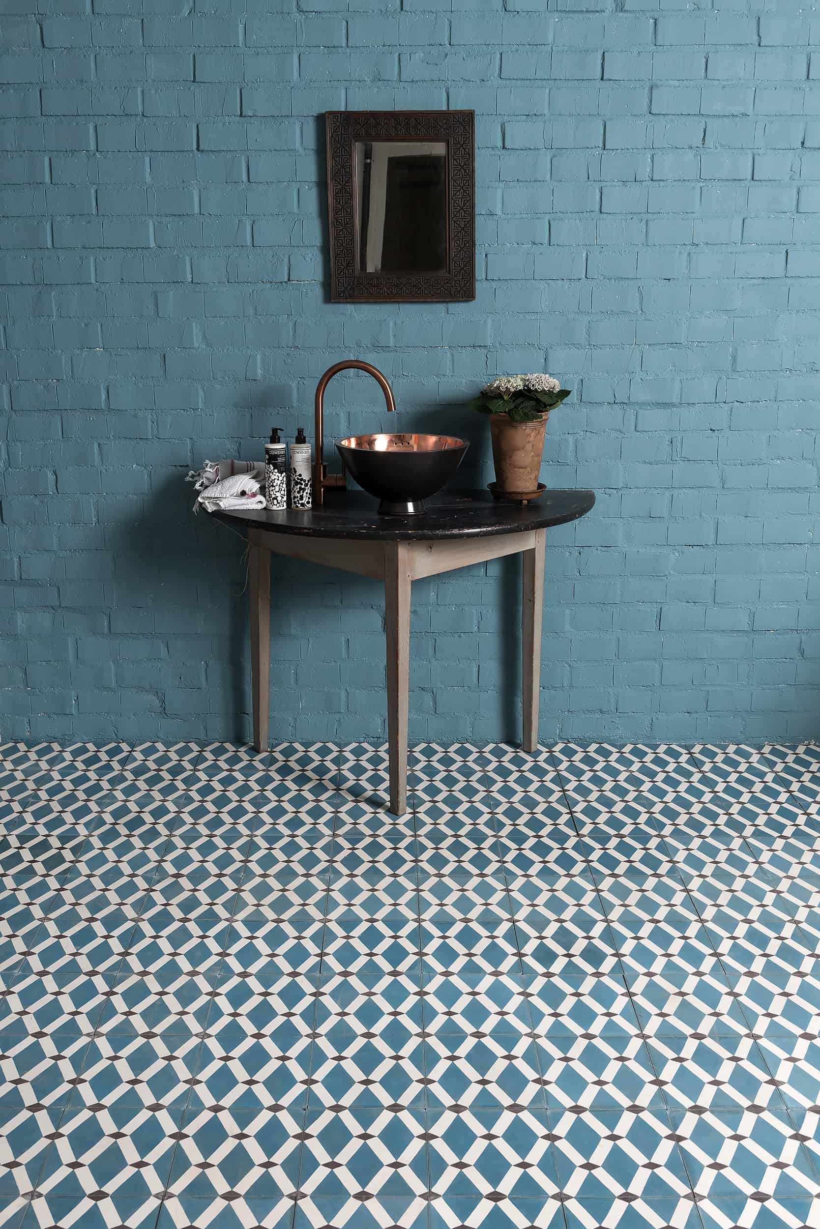 How to Associate Dark Colors with Materials? How to Associate Dark Colors with Materials?