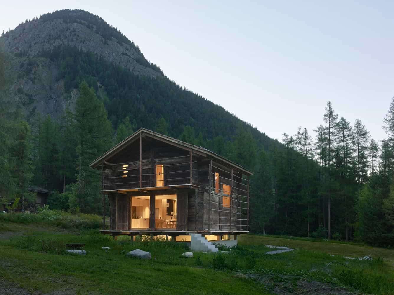 Barn Conversion by Savioz Fabrizzi Architects in Orsieres, Switzerland Barn Conversion by Savioz Fabrizzi Architects in Orsieres, Switzerland