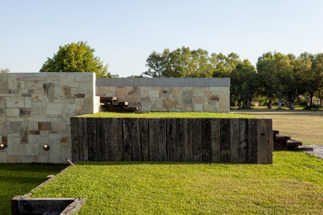 Golf House by Adolfo Bavio Arquitectos in Pilar, Argentina