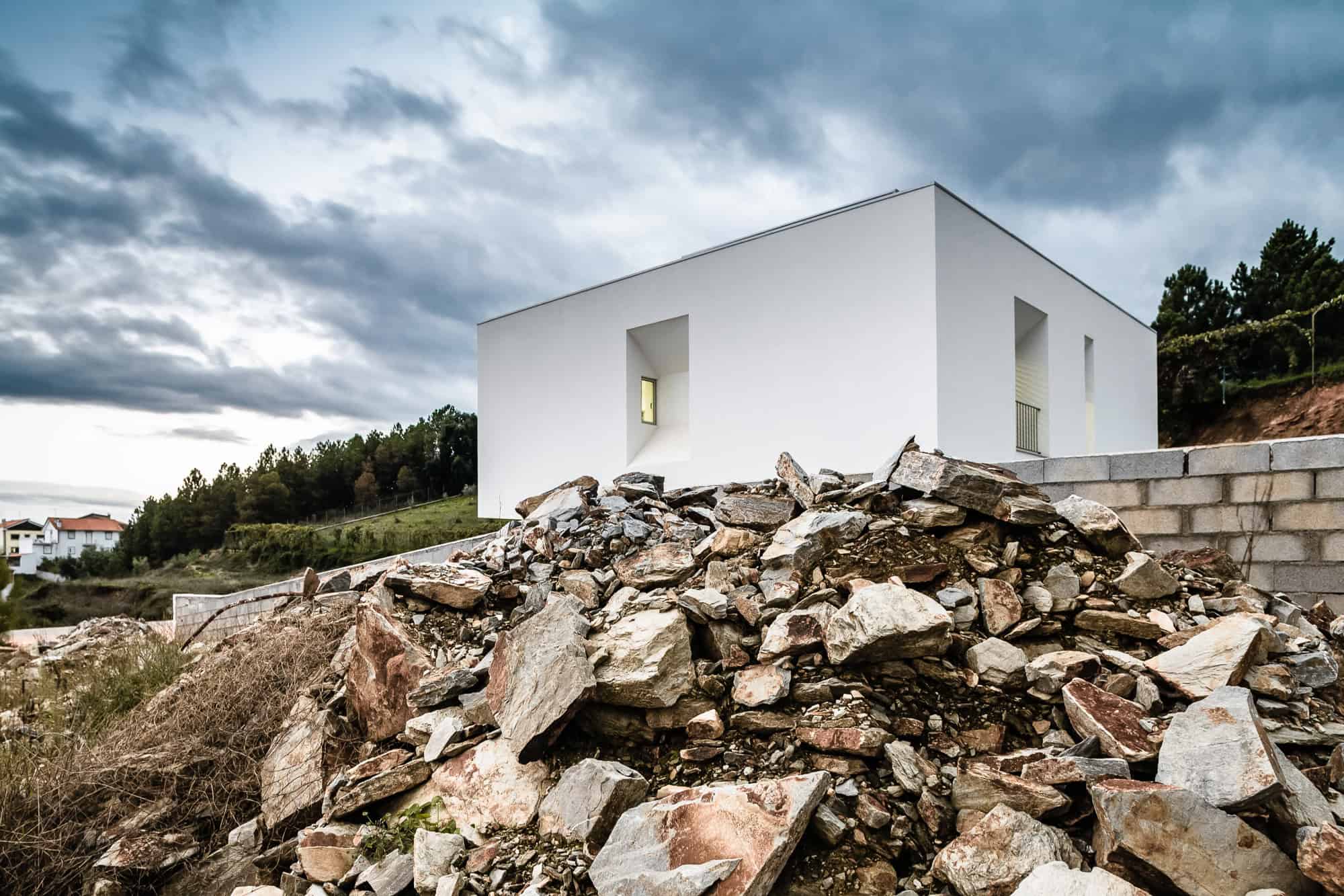Lot 31 House by ADOFF - Arquitetos in Mirandela, Portugal Lot 31 House by ADOFF - Arquitetos in Mirandela, Portugal