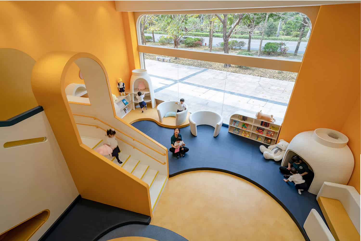 Pony Running Daycare Showroom by VMDPE Design in Shenzhen, China Pony Running Daycare Showroom by VMDPE Design in Shenzhen, China