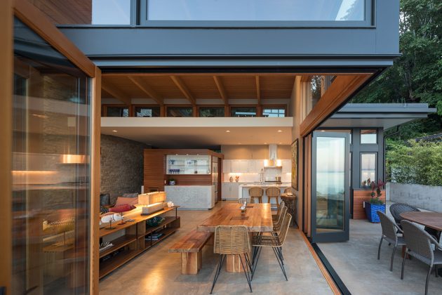 Seaview Escape by Coates Design Architects in Washington, USA