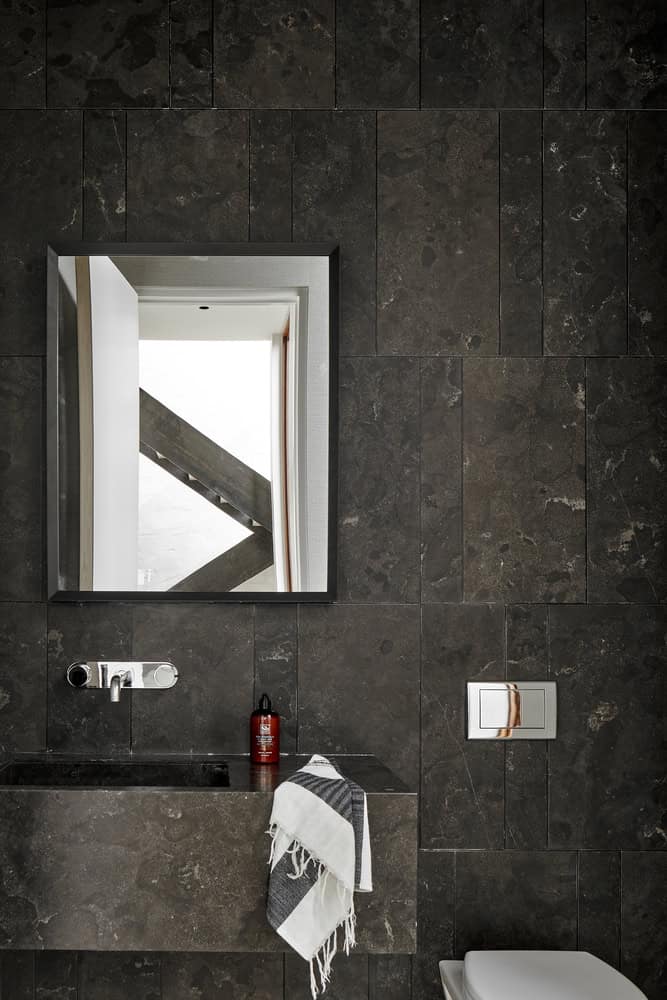 Skybox House by Dick Clark + Associates in Austin, Texas Skybox House by Dick Clark + Associates in Austin, Texas