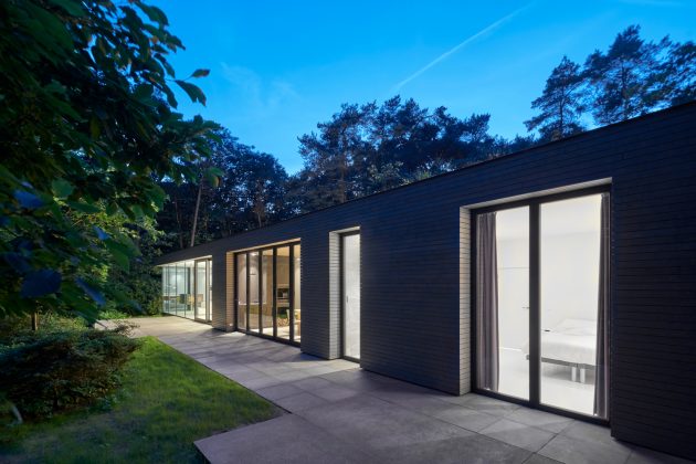 Villa RR by Reitsema and Partners Architects in Rijssen, The Netherlands