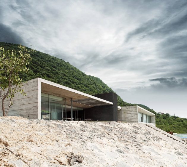 Widescreen House by R Zero Studio in Jiutepec, Mexico