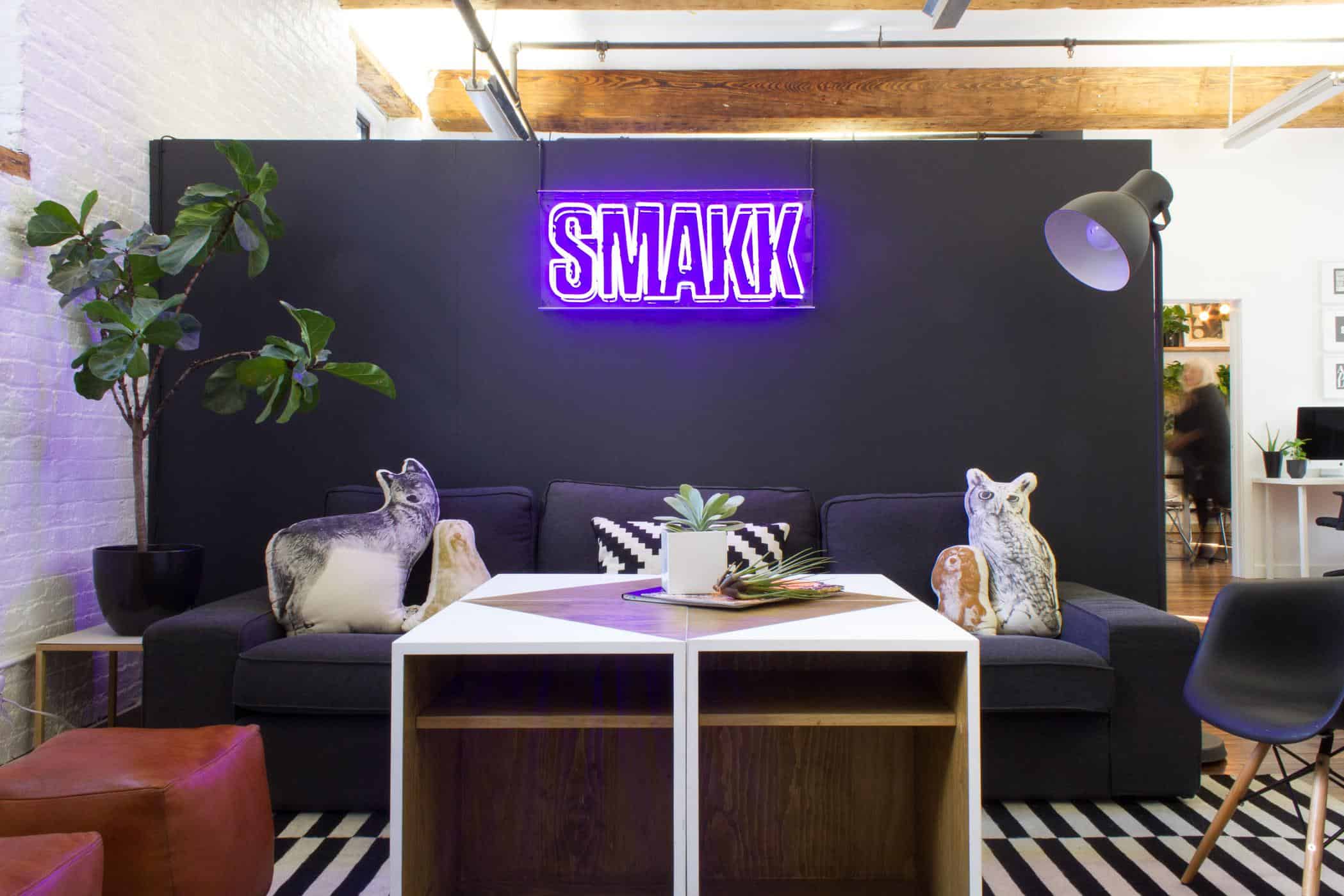 9 Inspiring Neon Decor Projects 9 Inspiring Neon Decor Projects