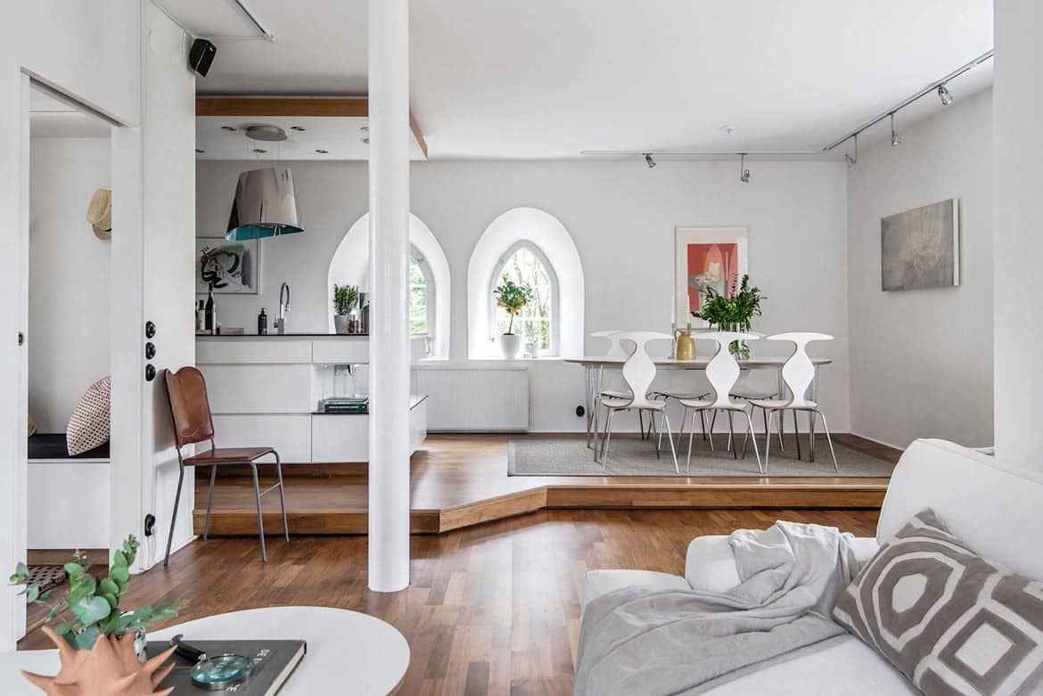 Look at This Special Home in History Building Look at This Special Home in History Building