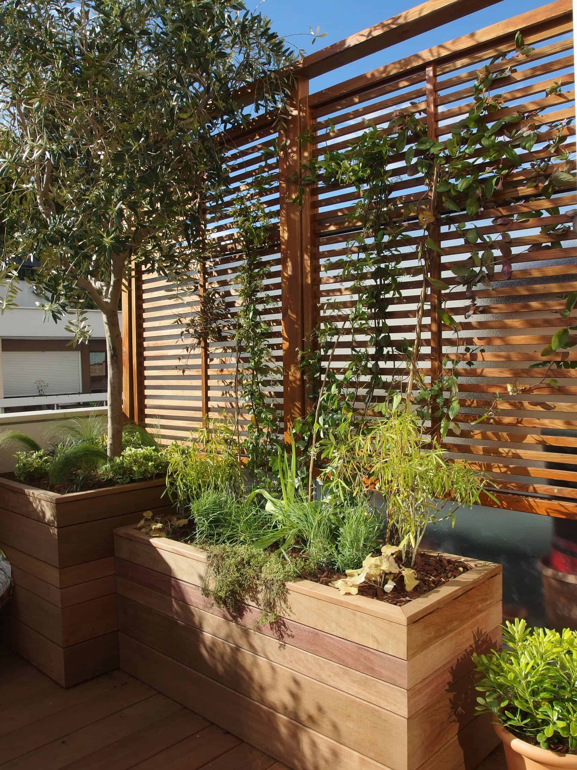 Claustras in the Garden Claustras in the Garden