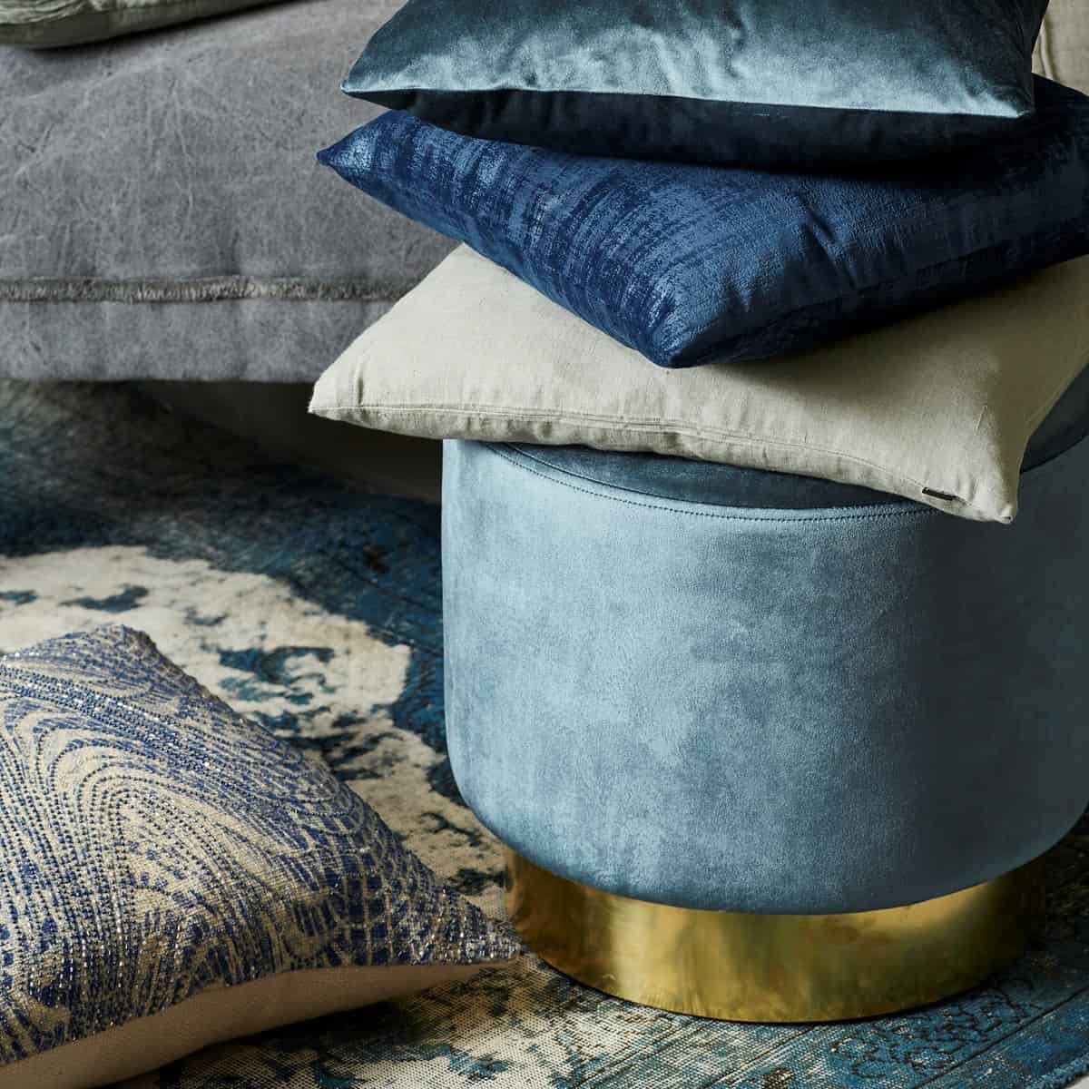 How to Use Velvet in Its Decoration? How to Use Velvet in Its Decoration?