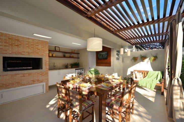 1. Houses with Barbecue Area 1. Houses with Barbecue Area