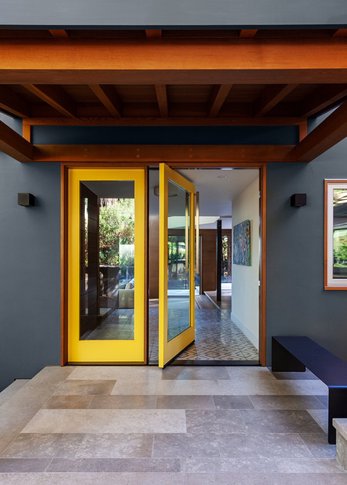 16 Wonderful Mid-Century Modern Entrance Designs