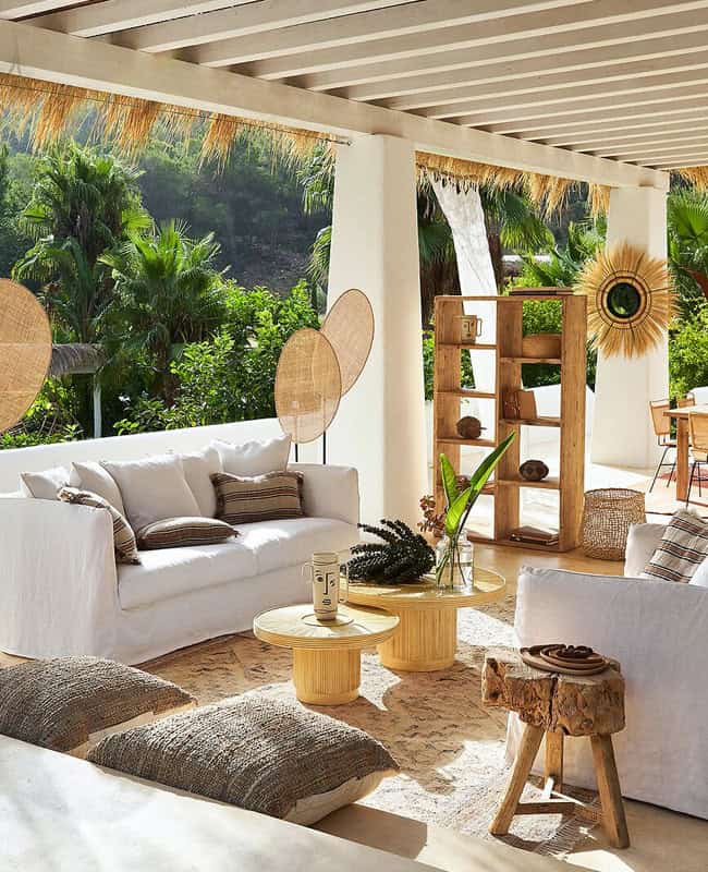 A Rattan Coffee Table for the Living Room A Rattan Coffee Table for the Living Room