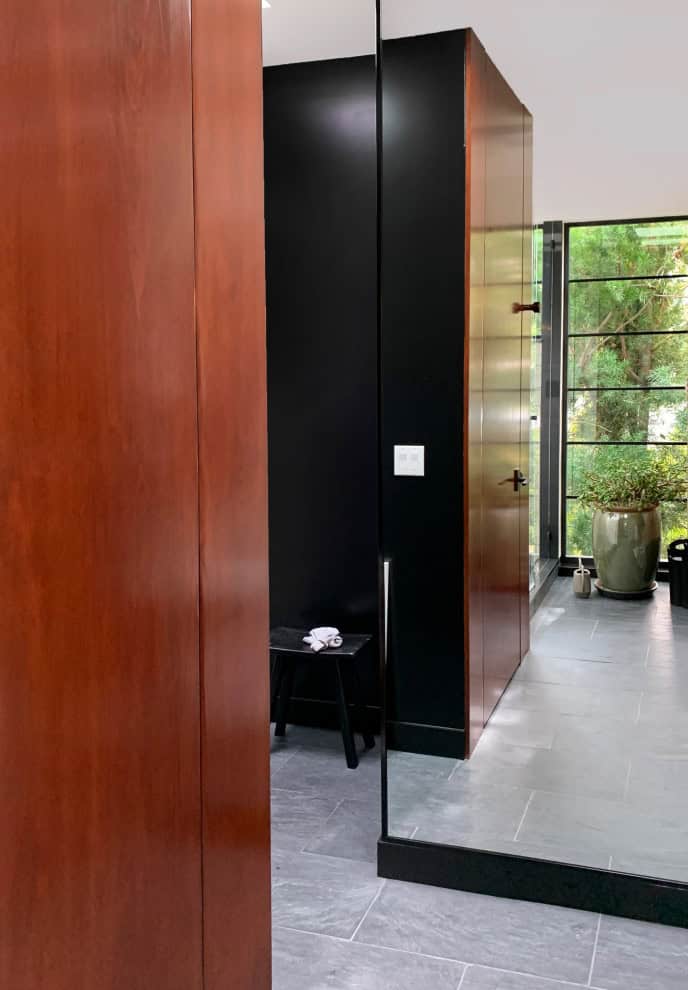 20 Practically Elegant Mid-Century Modern Closet Designs 20 Practically Elegant Mid-Century Modern Closet Designs