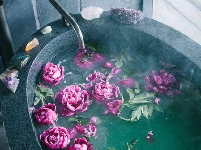 SIT IN THE SHOWER SIT IN THE SHOWER