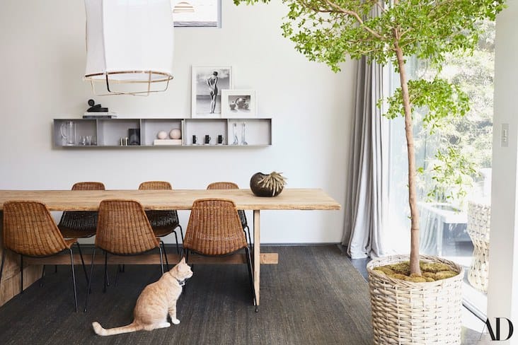 The Essentials for a Minimalist Dining Room The Essentials for a Minimalist Dining Room