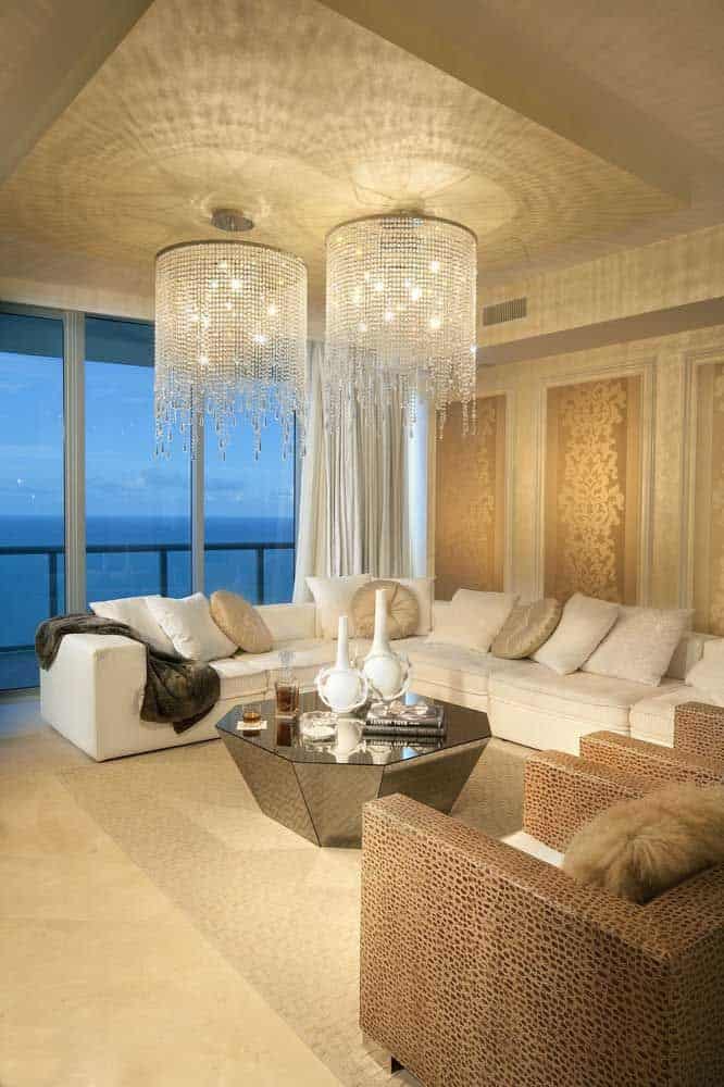 The Best Decorating Ideas When it Comes to Crystal Chandeliers The Best Decorating Ideas When it Comes to Crystal Chandeliers