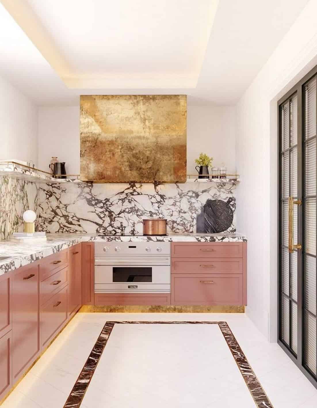 Mesmerizing, Elegant & Feminine Atmospheres in the Kitchen
