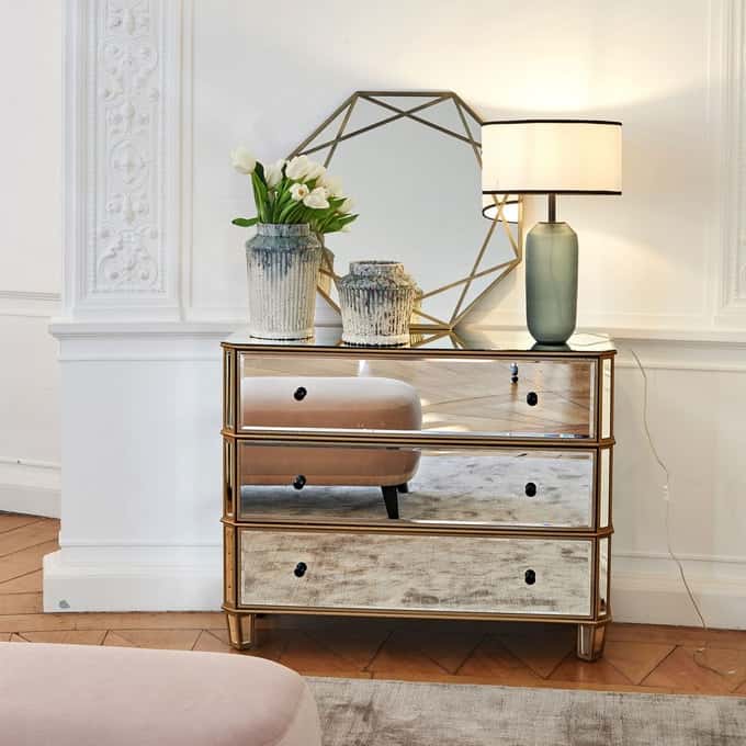 Elegant Lighting for a Modern Glam Atmosphere Elegant Lighting for a Modern Glam Atmosphere