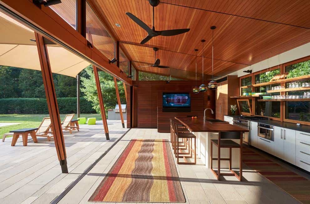 1. Houses with Barbecue Area 1. Houses with Barbecue Area