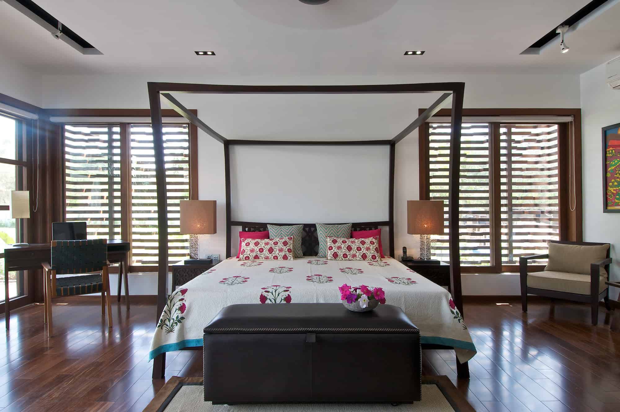 Courtyard House by Hiren Patel Architects in Ahmadabad, India Courtyard House by Hiren Patel Architects in Ahmadabad, India