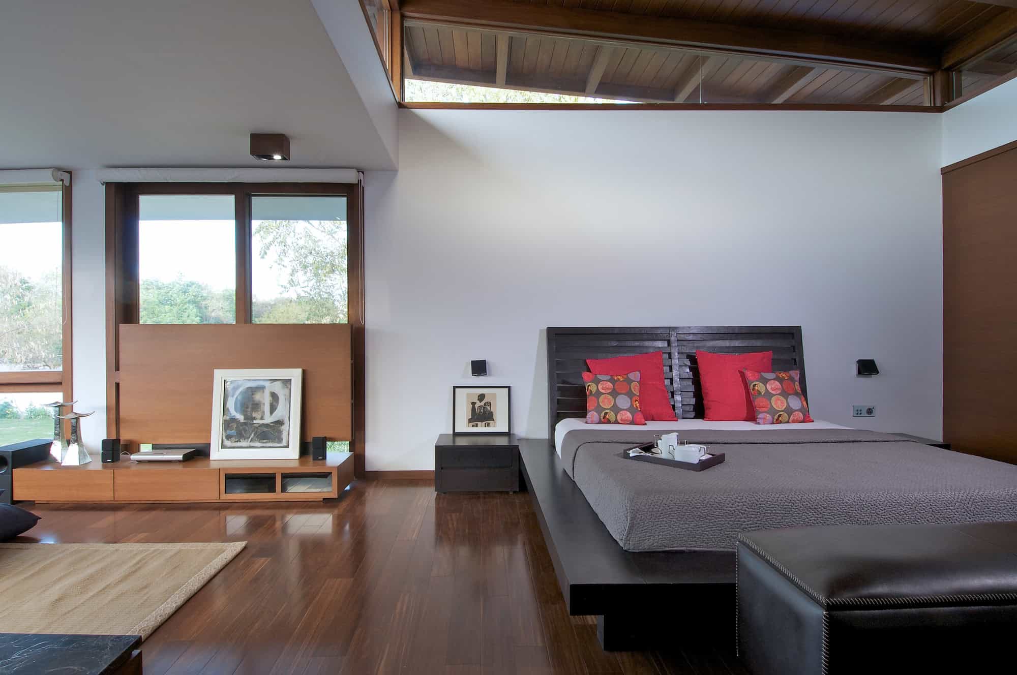 Courtyard House by Hiren Patel Architects in Ahmadabad, India Courtyard House by Hiren Patel Architects in Ahmadabad, India