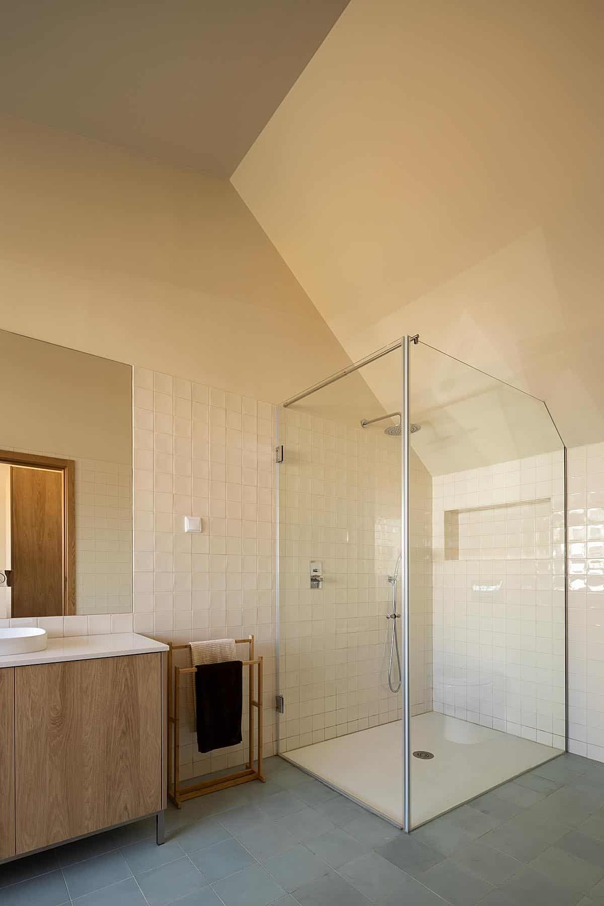 Interior lighting of a house in Porto, inspired by umbrellas Interior lighting of a house in Porto, inspired by umbrellas