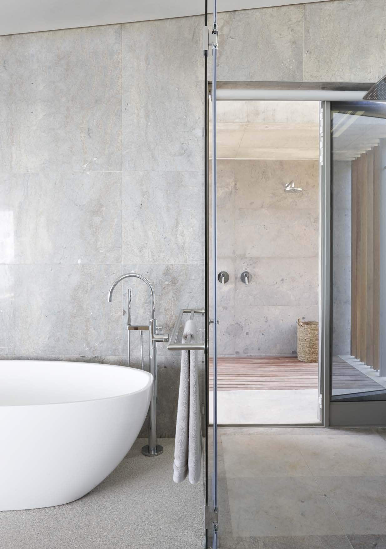 Luxury Residential Seaside Home La Belle Vue by OKHA in South Africa Luxury Residential Seaside Home La Belle Vue by OKHA in South Africa