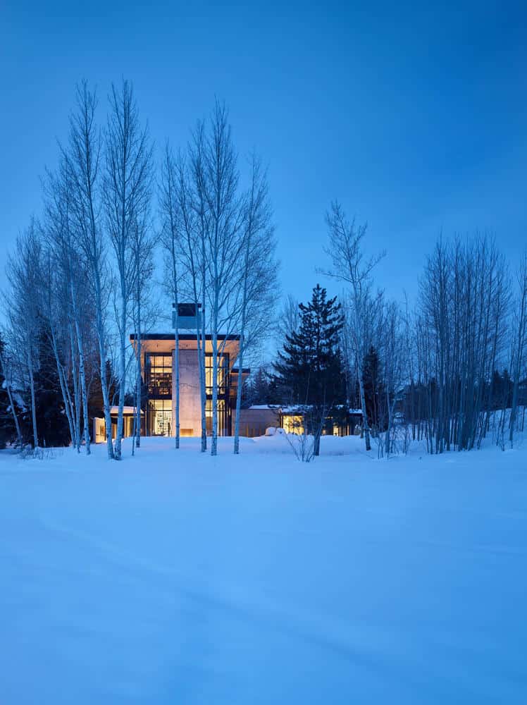 Stirrup House by Olson Kundig: A Modern Art-Focused Retreat in Idaho Stirrup House by Olson Kundig: A Modern Art-Focused Retreat in Idaho